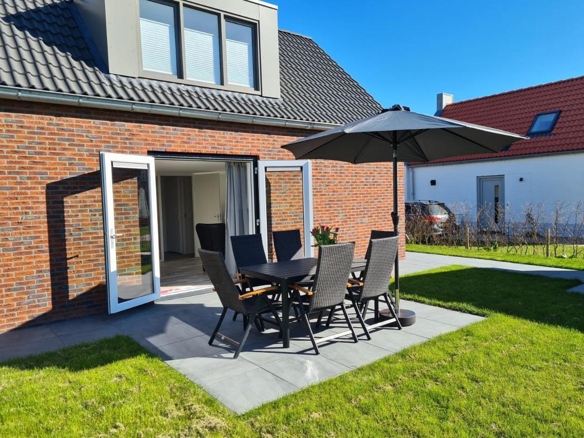 69 Op Recreatiepark De Wielen Holiday home *