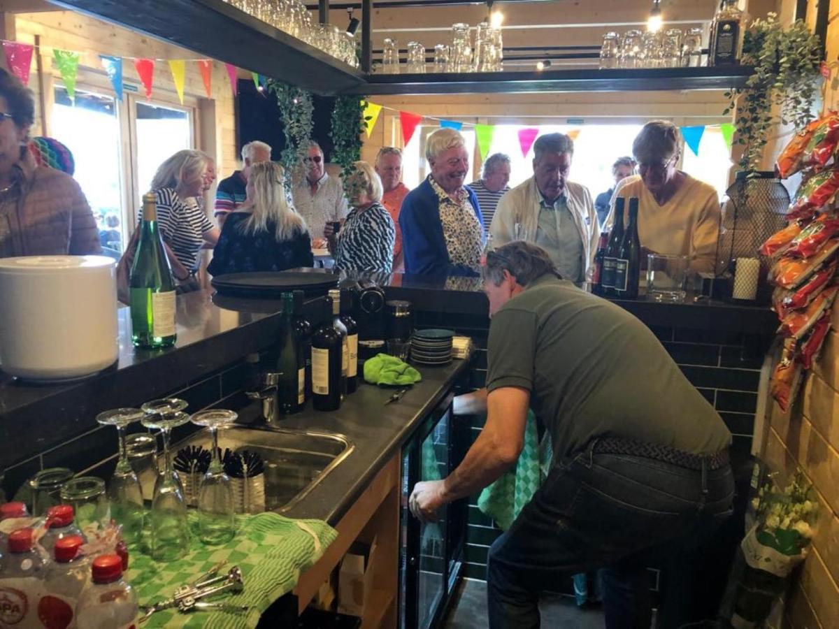 69 Op Recreatiepark De Wielen * Sint Maarten